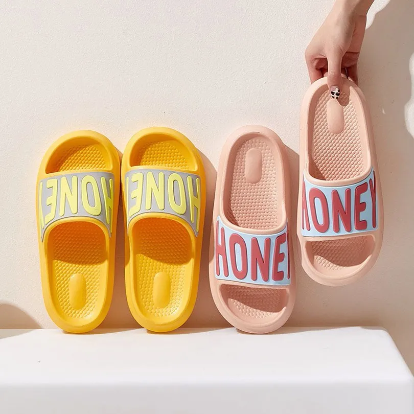 

Summer Slippers Quality EVA Beach Slides Women Men Casual Sandals Flip Flops Cute Honey Thick Sole Home Outdoor Bathroom Shoes