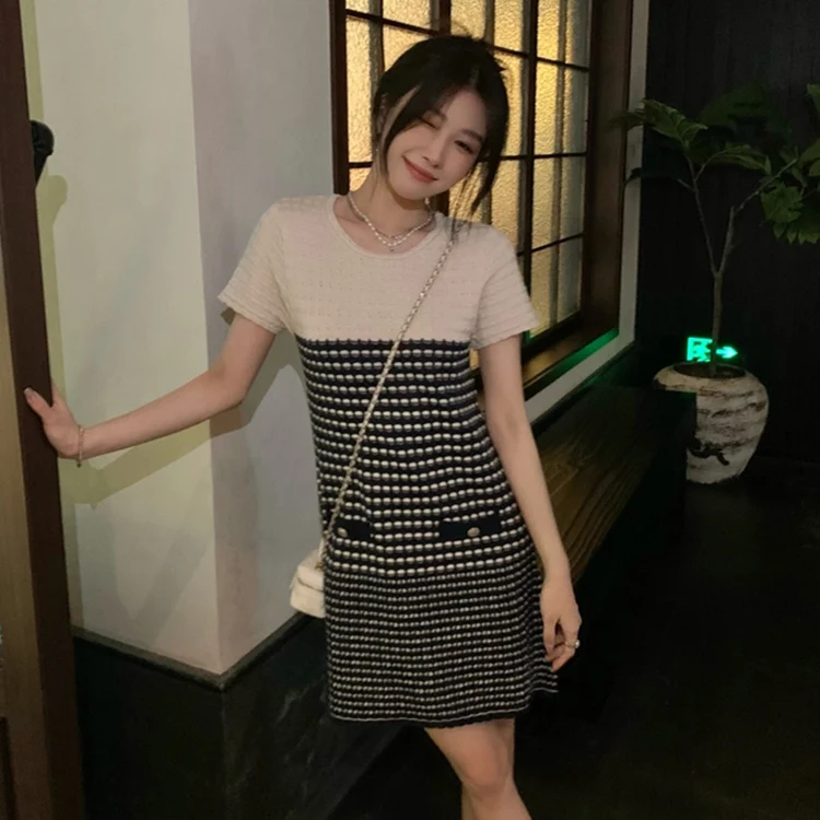 French grain color restoring ancient ways administrative levels feeling hollow yarn knitted dress dress small bust skirt suit
