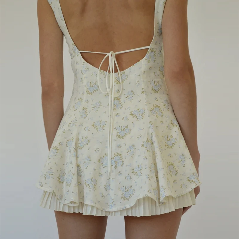 Винтажное платье с квадратным вырезом на пуговицах открытой спиной шикарное