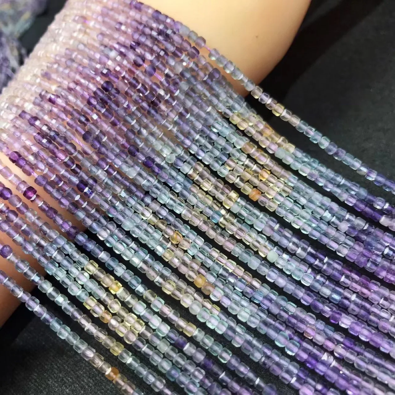 

Бусины Из Натурального флюорита, 2-2,5 мм, 38 см