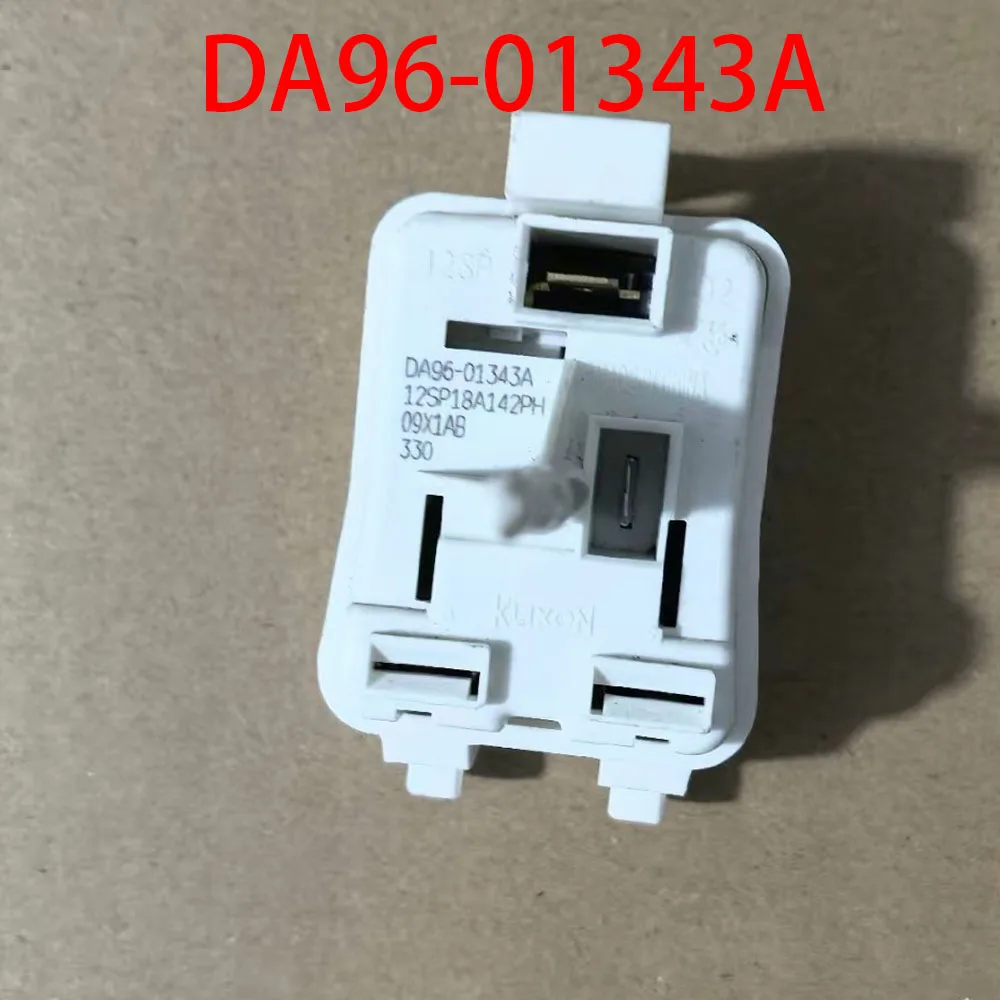 

Защита реле PTC для компрессора Samsung DA96-01343A