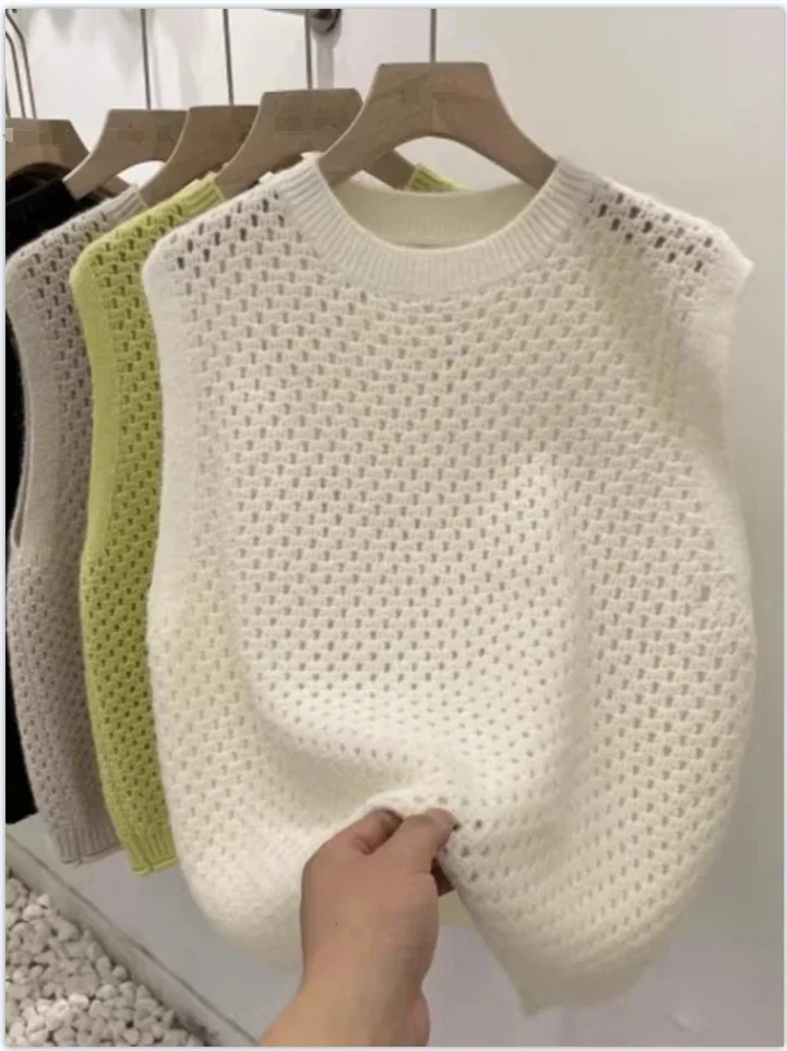 Свитер женский однотонный универсальный вязаный жилет с вырезами простой тонкий