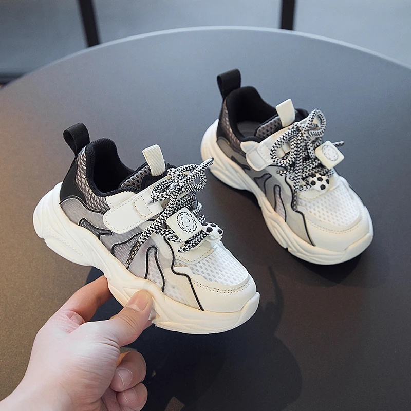 

Spring New Children's Walking Shoes 2023 Pu Girls' Casual Mesh Spelling Colour Light Boys Children's Non-Slip Flat Shoes Fashion