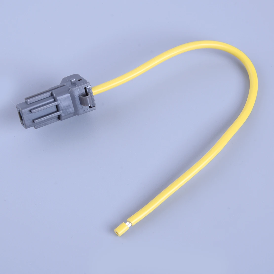 

Starter Motor Solenoid Connector Pigtail Plug Harness Fit for Hyundai Entourage Equus Genesis Sonata Accent Azera Elantra Tucson