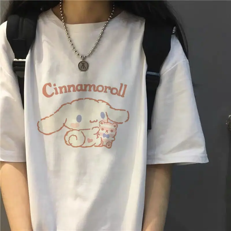 Sanrios Cartoon Cinnamoroll Print Women's T-Shirt Loose-Fitting Two Colors Available Fabric Contains Cotton and Is Cozy Enough