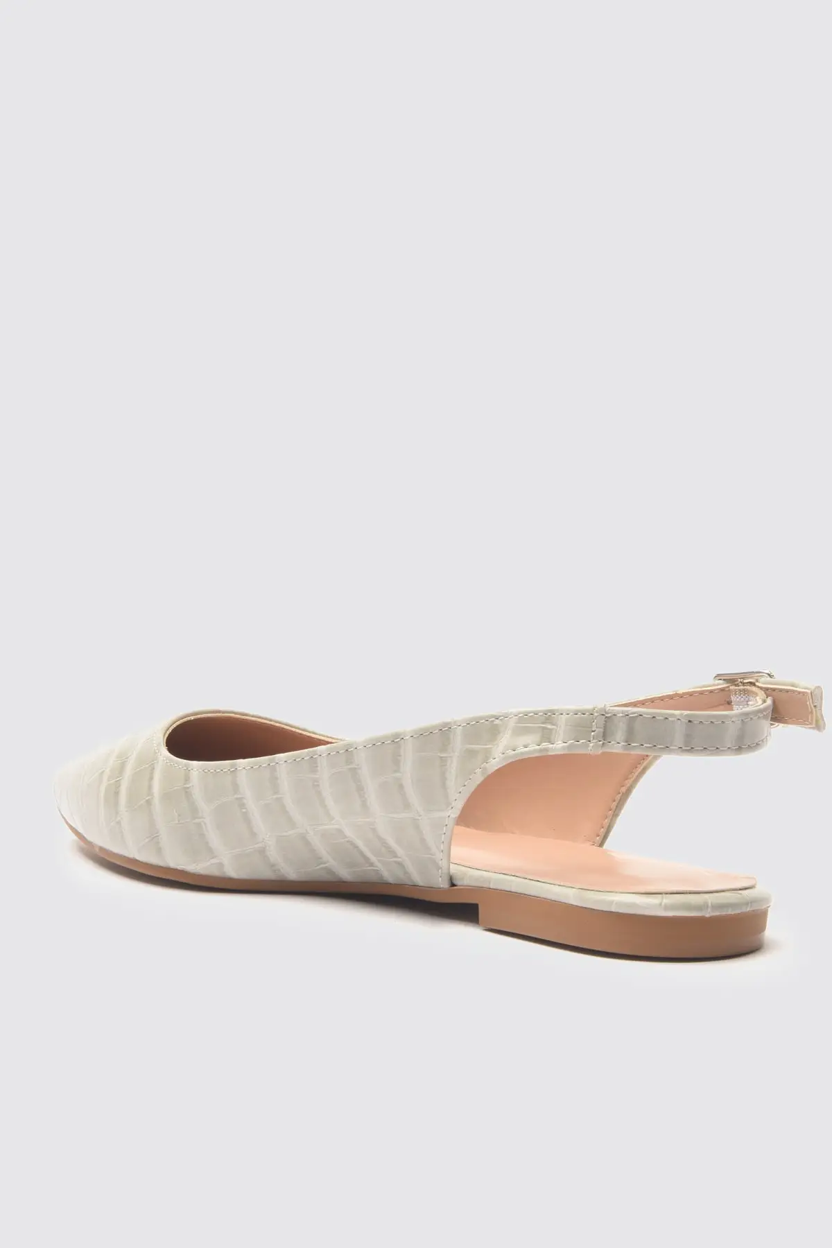 

Trendyol Kroko Detailed Woman Ballerina TAKSS21BE0005