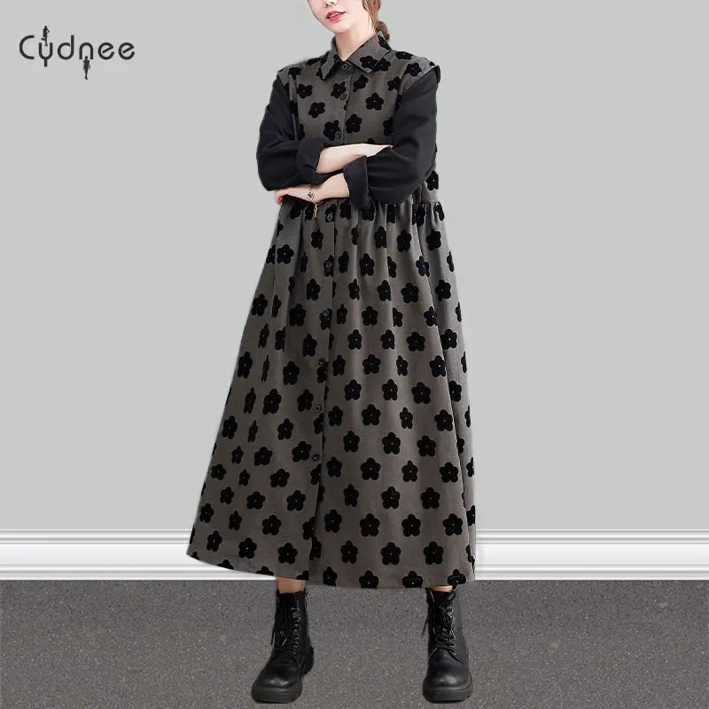 Модное свободное прямое платье с расклешенным подолом воротником вельветовое