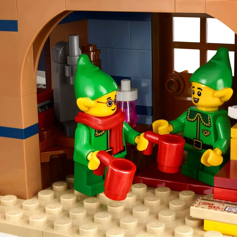 Lego Santa's Post Office 10339 5 Минифигурки для детей 18 лет 1440 штук