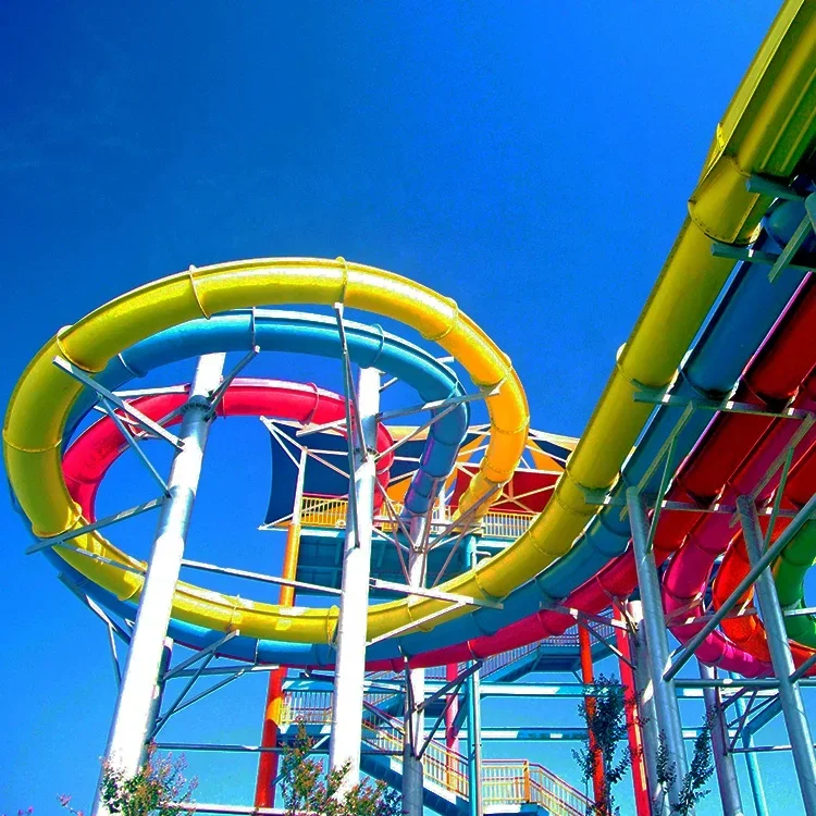 Производитель оборудования для аквапарков предлагает водную горку взрослых