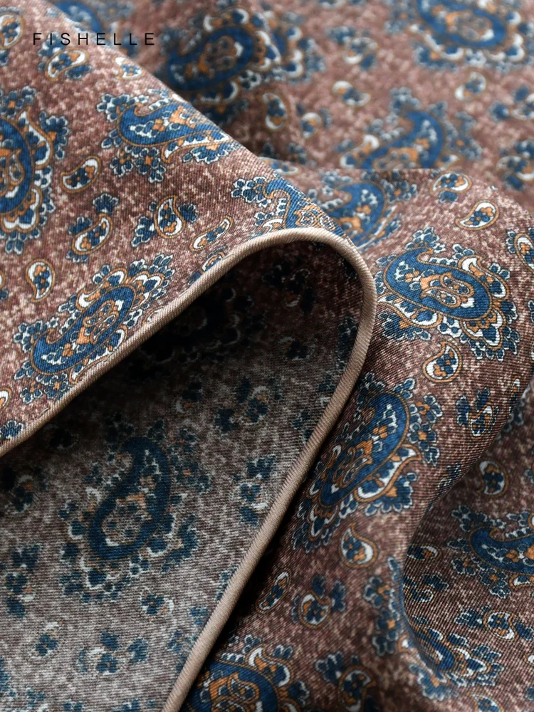 Новый маленький квадратный шарф коричневого и кофейного цвета из натурального