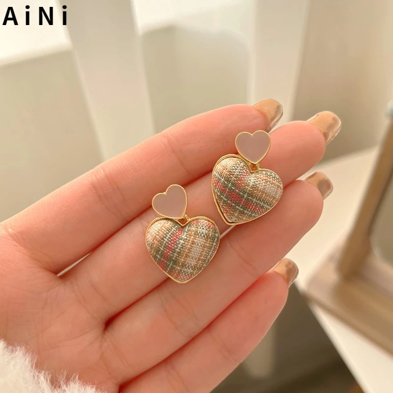 

925 Silver needle Vintage Temperament Autumn Winter Style Heart Earring Cute Design Grid Cloth Enamel Earrings For Women