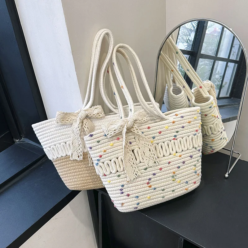 

French Woven Women's Mori Style Artistic Work Commuter Niche 2023 New Summer Little Fresh Bucket Bag