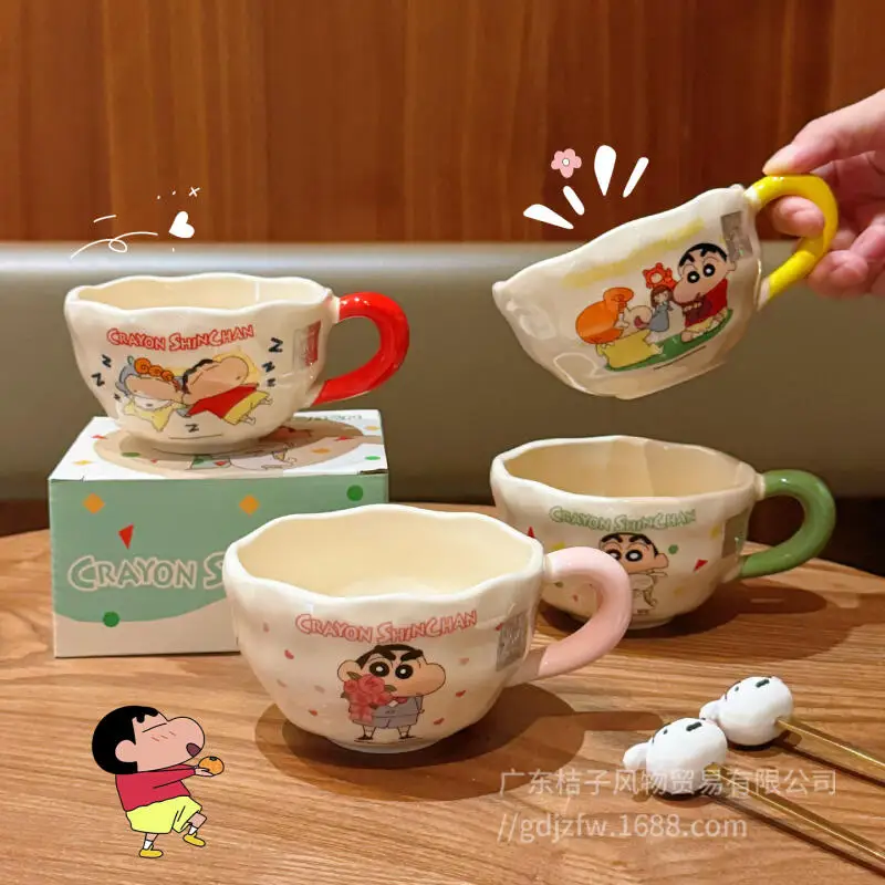 Фото Керамическая кружка Kawaii Crayon Shin Chan, милая мультяшная чашка для завтрака, домашняя/офисная кружка для воды, портативная кружка для кофе, для ежедневного использования №3