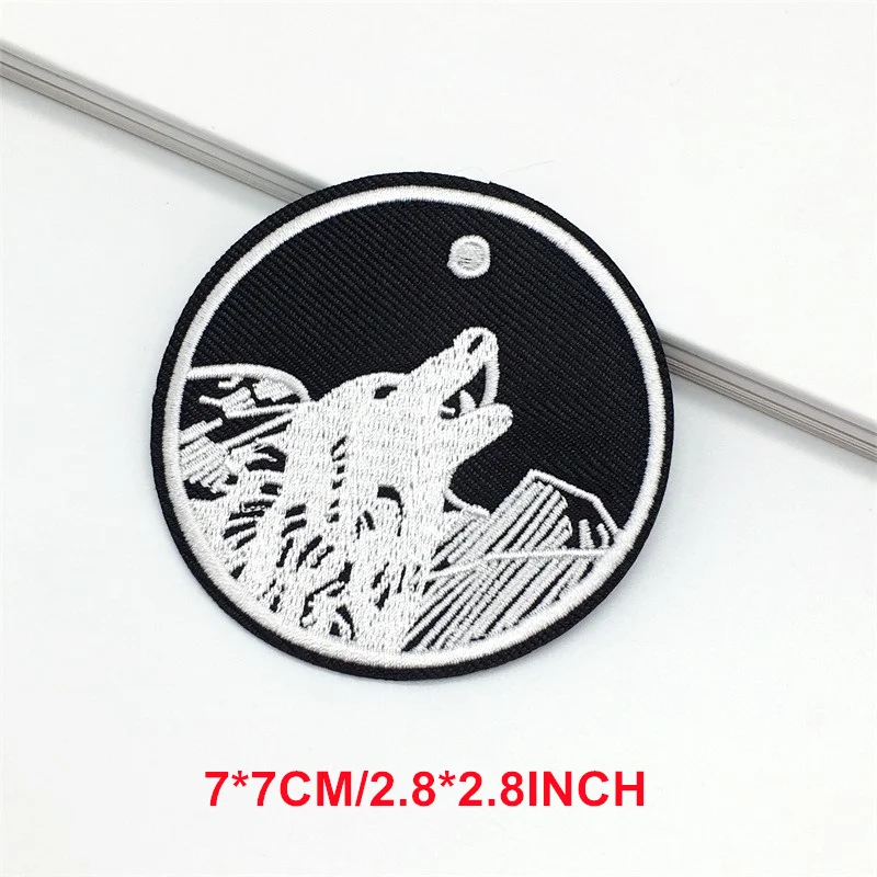 2 шт./партия нашивки с вышивкой волк
