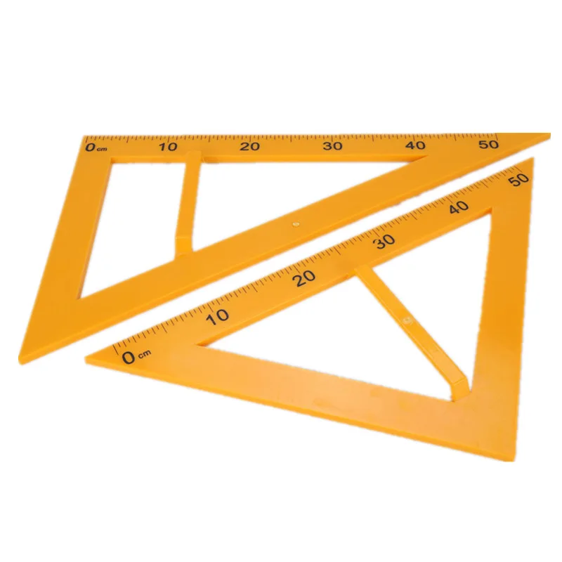 Треугольная пластина в комплекте транспортир двойного назначения компасы