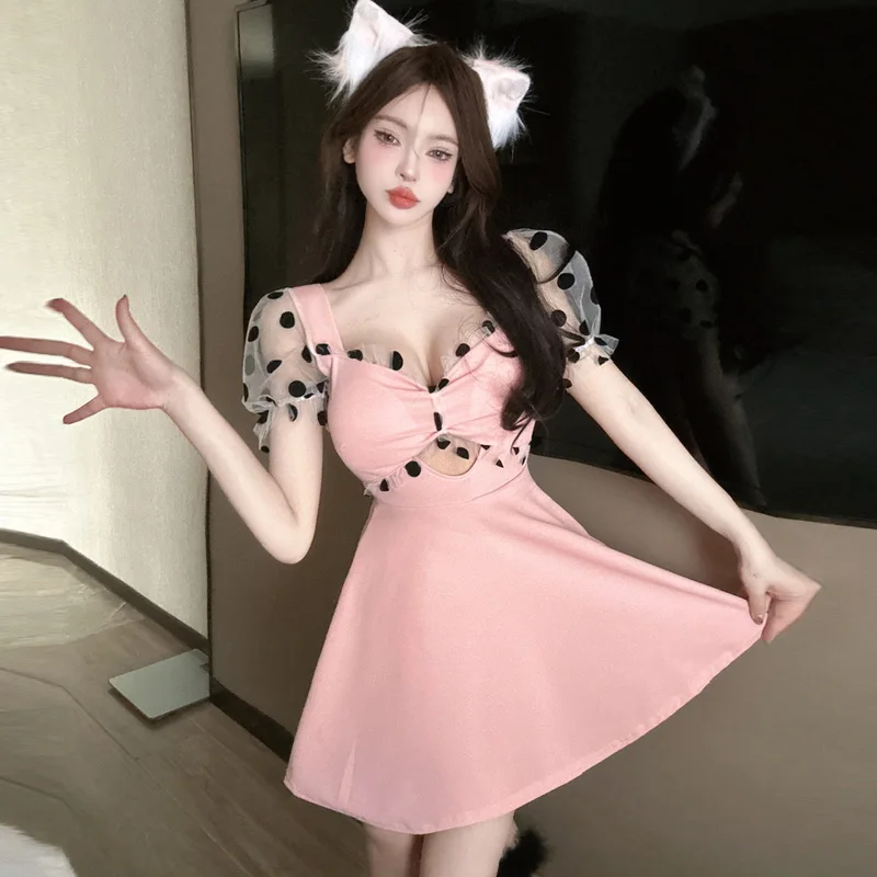 Gege's European and American Fashion Sexy Girl V-neck Low Cut Sneaky Design Hollow out Mesh Patchwork Big Hemline Dress |