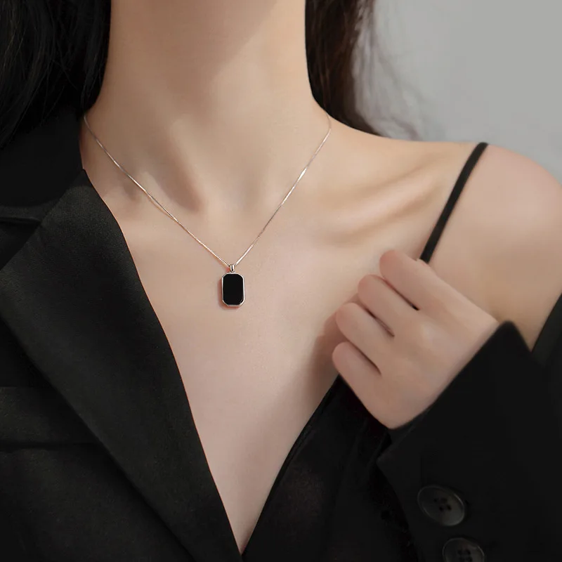 

Korean Fashion Black Square Necklace For Modern Women Gift Jewelry 2022 Trendy New English Charm Clavicle Titanium Steel Chain
