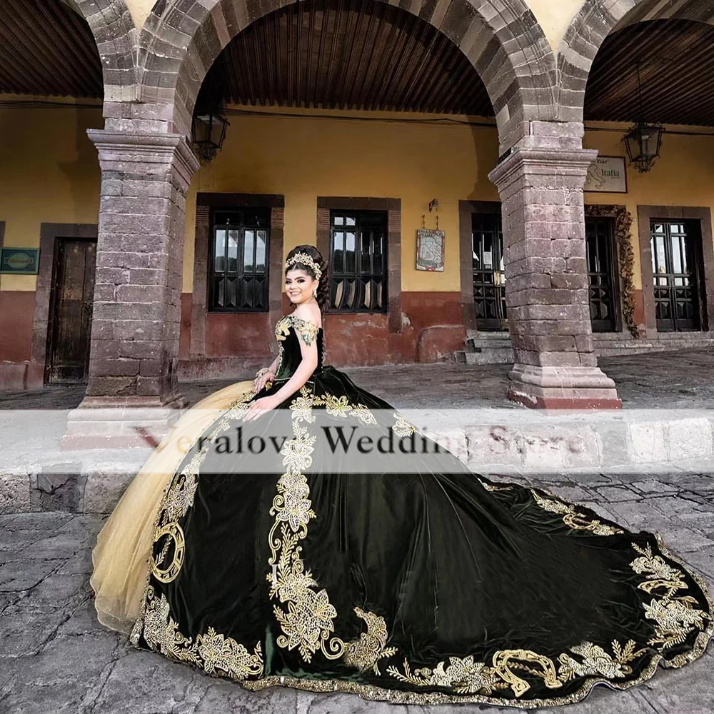 

Charro Vestidos De XV Años Mexican Quinceanera Dress for Girls 2022 Embroidery Lace Dark Green Velvet Sweet 15 Party Wear