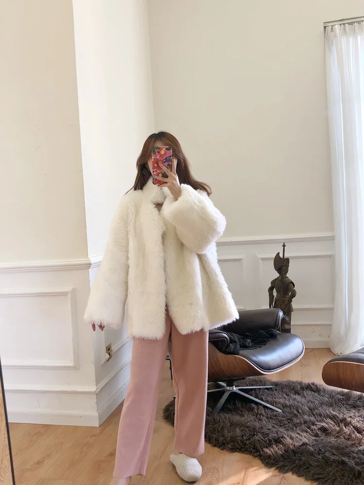 Luxury Winter Real Fur Thick Warm Women White Wool Coat High Quality Warm Outwear Woolen Jackets