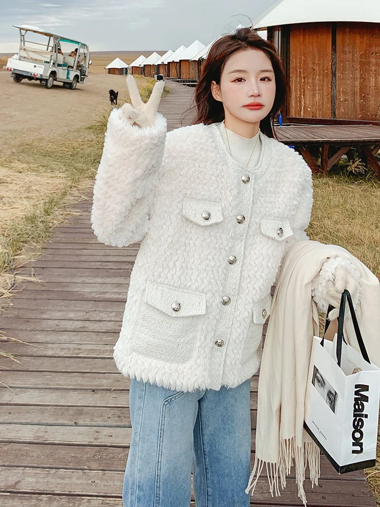 Женская верхняя одежда из овечьей шерсти небольшого дизайна новинка зимы 2024