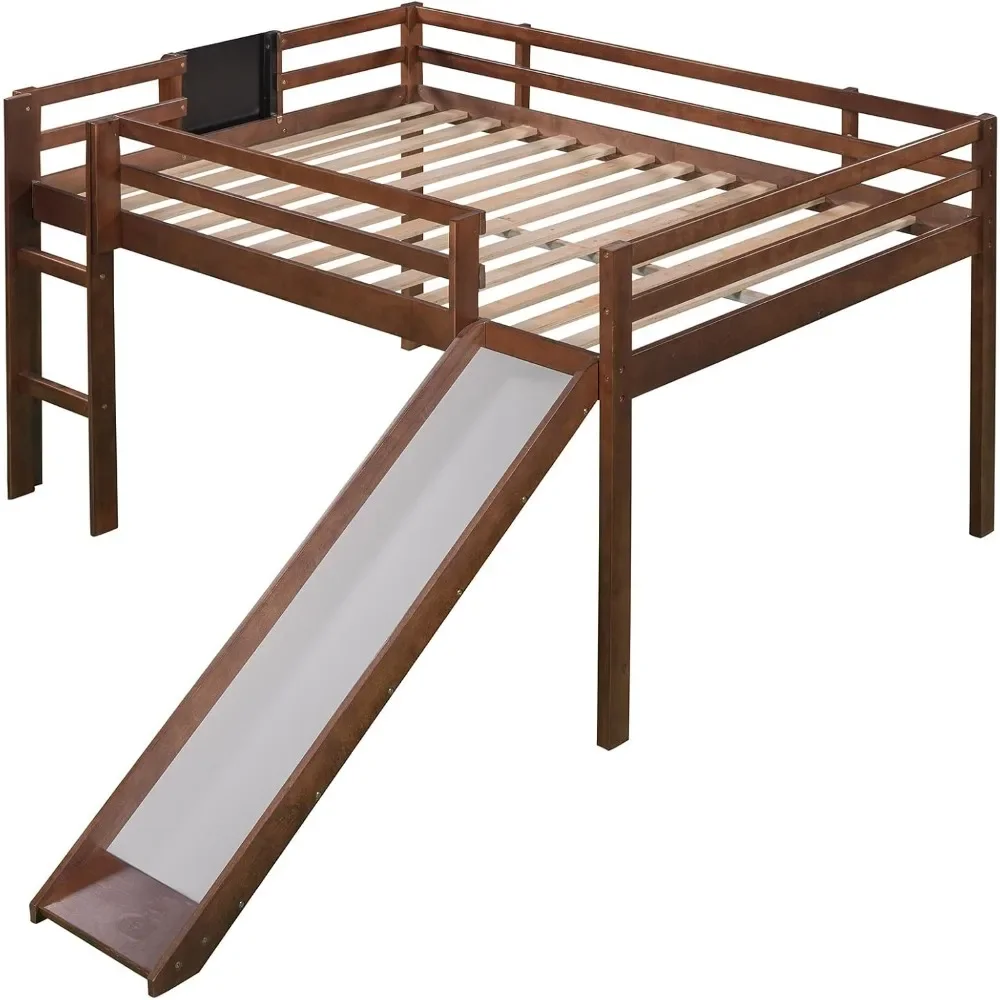 Lit loft pleine grandeur avec toboggan escalier et tableau noir