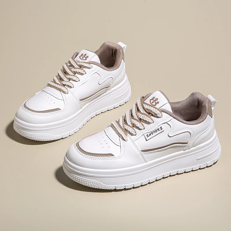 Женские кроссовки на платформе