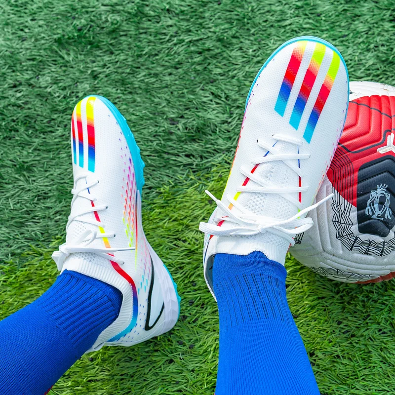 Brand Men Soccer Shoes  Grass Sneakers Male Long Spiked Football Shoes Cleats Damping Training Futsal Shoe Boots Man Foot Ball