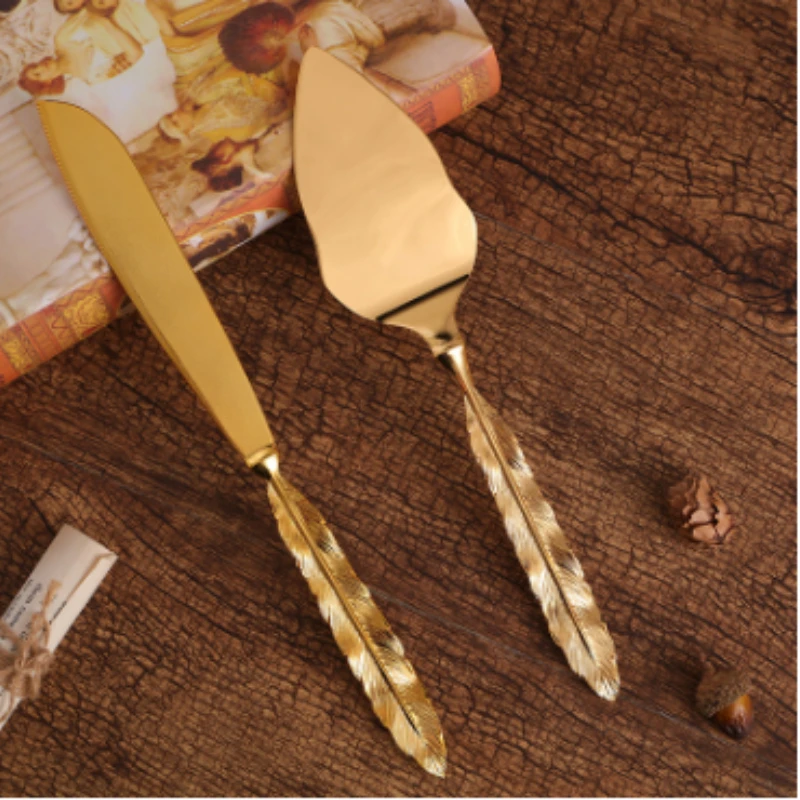 European-style Golden Retro Knife and Server Set Cutlery Full Tableware Of Plates Kitchen Utensils Dinner Sets Kitchenware New