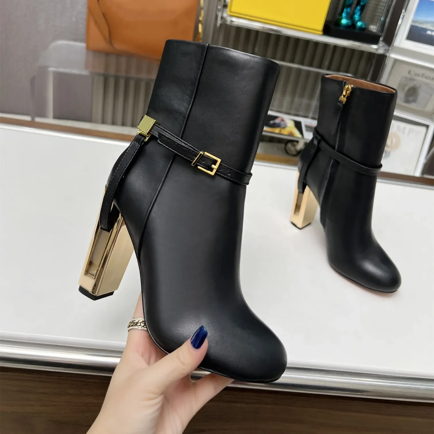 

Shoes For Women Size35-43 Genuine Leather Boots Super High Heels Ankle Boots Metal Decoration Designer Shoes Zapatillas Mujer