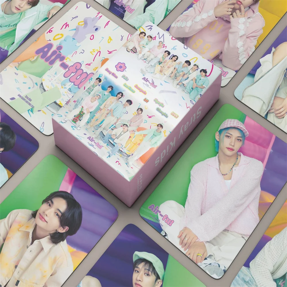 

KPOP бродячие дети 2024 сезон поздравления воздушные 55 шт./компл. Фотокарточка Felix Hyunjin сынмин ЛОМО карточка Двусторонняя упакованная открытка