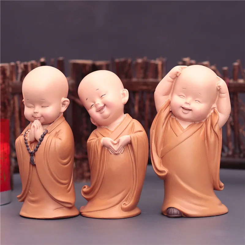 

Cute Small Monk Status Figurines Religion Buddha Resin Crafts Desk Miniatures Ornaments Accessories Home Decor Car Decoration