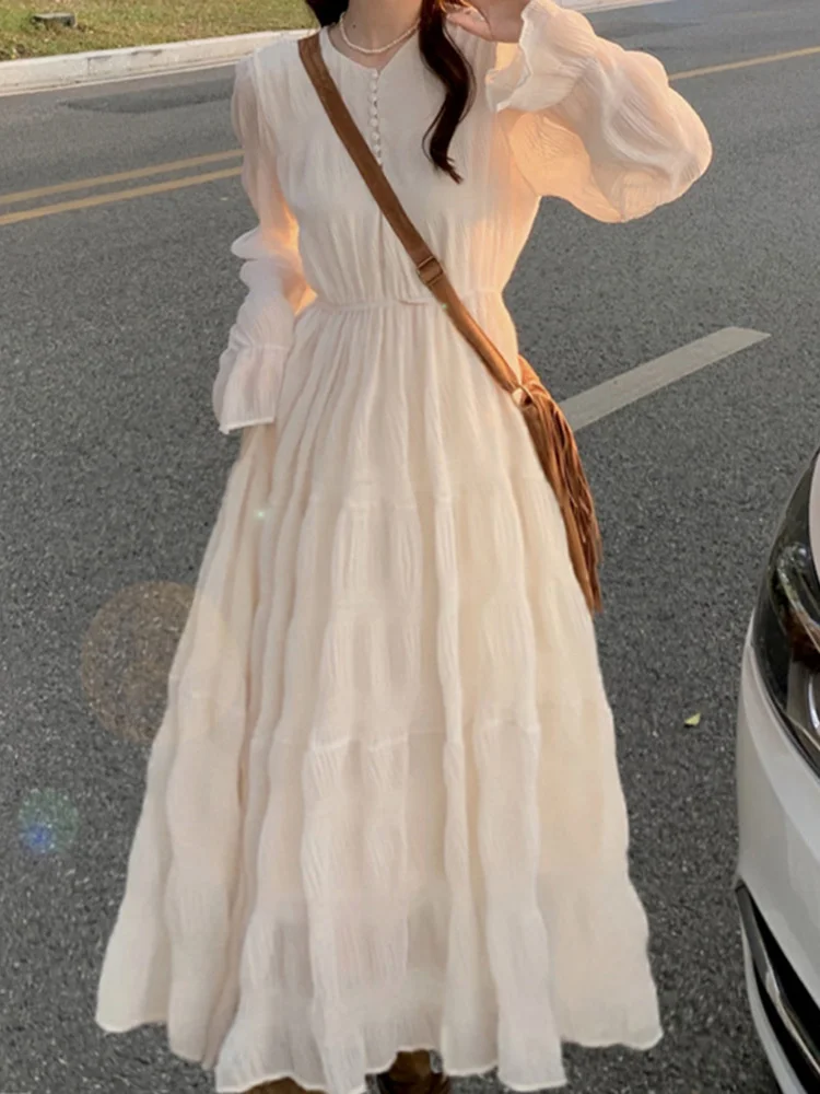 

Платье женское демисезонное с V-образным вырезом и длинными рукавами