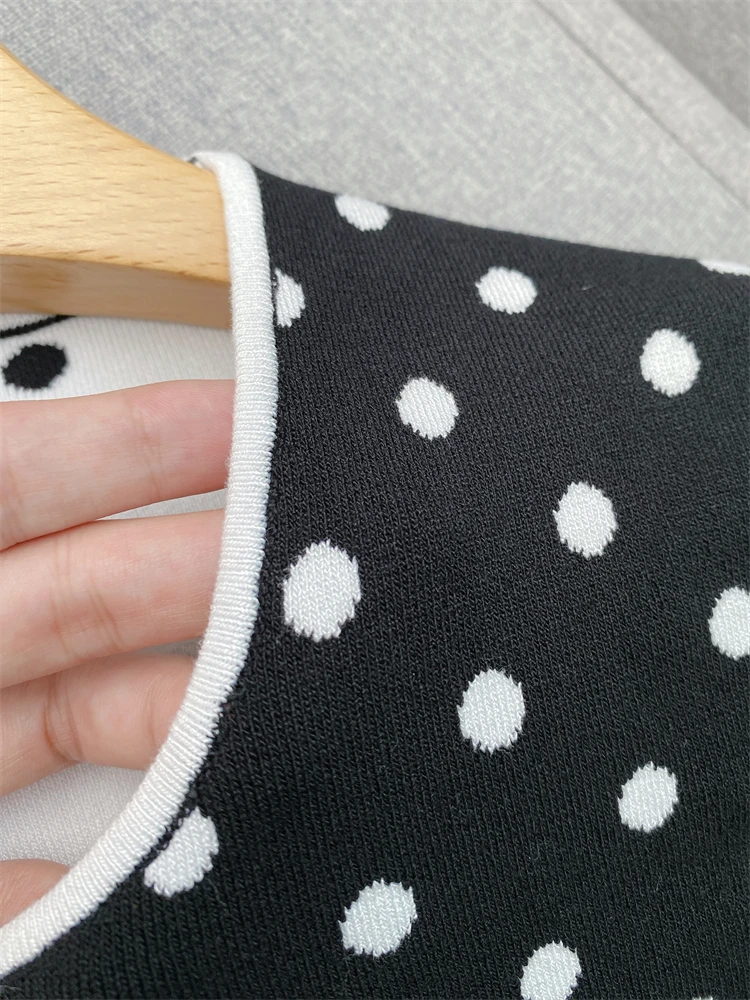 Трикотажный свитер в горошек модная и простая футболка с коротким рукавом