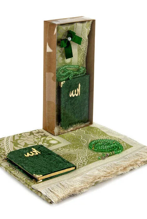 

IQRAH Kraft Boxed Prayer Rug Set-Velvet Lined Yasin-Prayer Rug-Rosary-Green Color