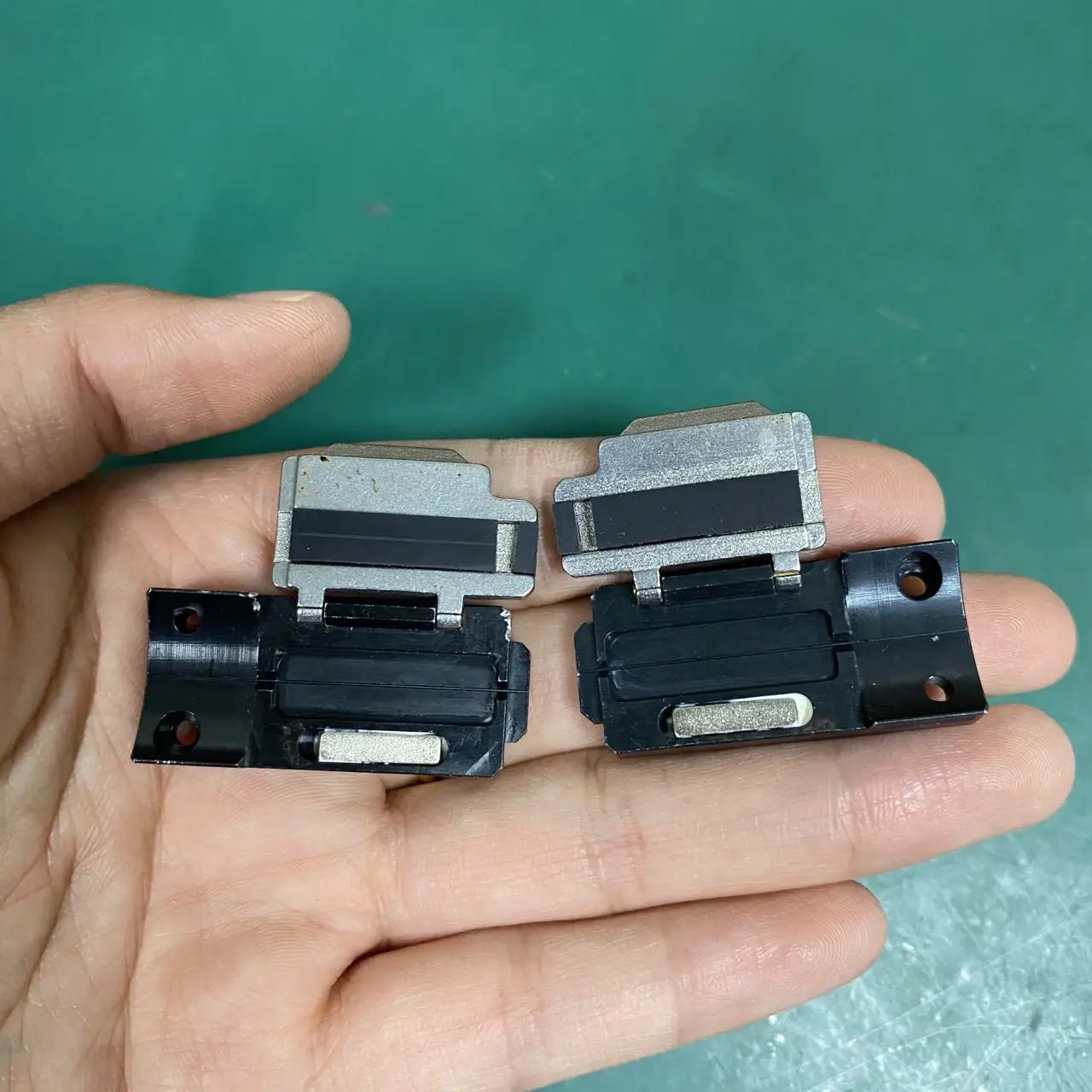 1Pair FH-250 Fiber Holder For GREENLEE 910FS Fiber Fusion Splicer 1 Pair FH 250um Fiber Shealth Clamp