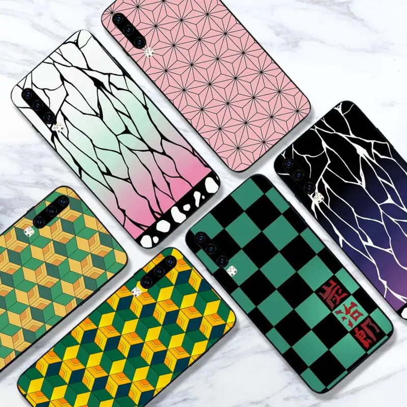 

Kimetsu no Yaiba clothing pattern Phone Case For Huawei honor Mate 10 20 30 40 i 9 8 pro x Lite P smart 2019 Y5 2018 nova 5t
