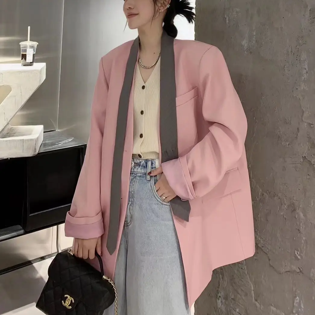 

UNXX 2023 Весенняя мода V-образный вырез контрастный воротник с бантом мягкие плечи трапециевидный шикарный розовый пиджак