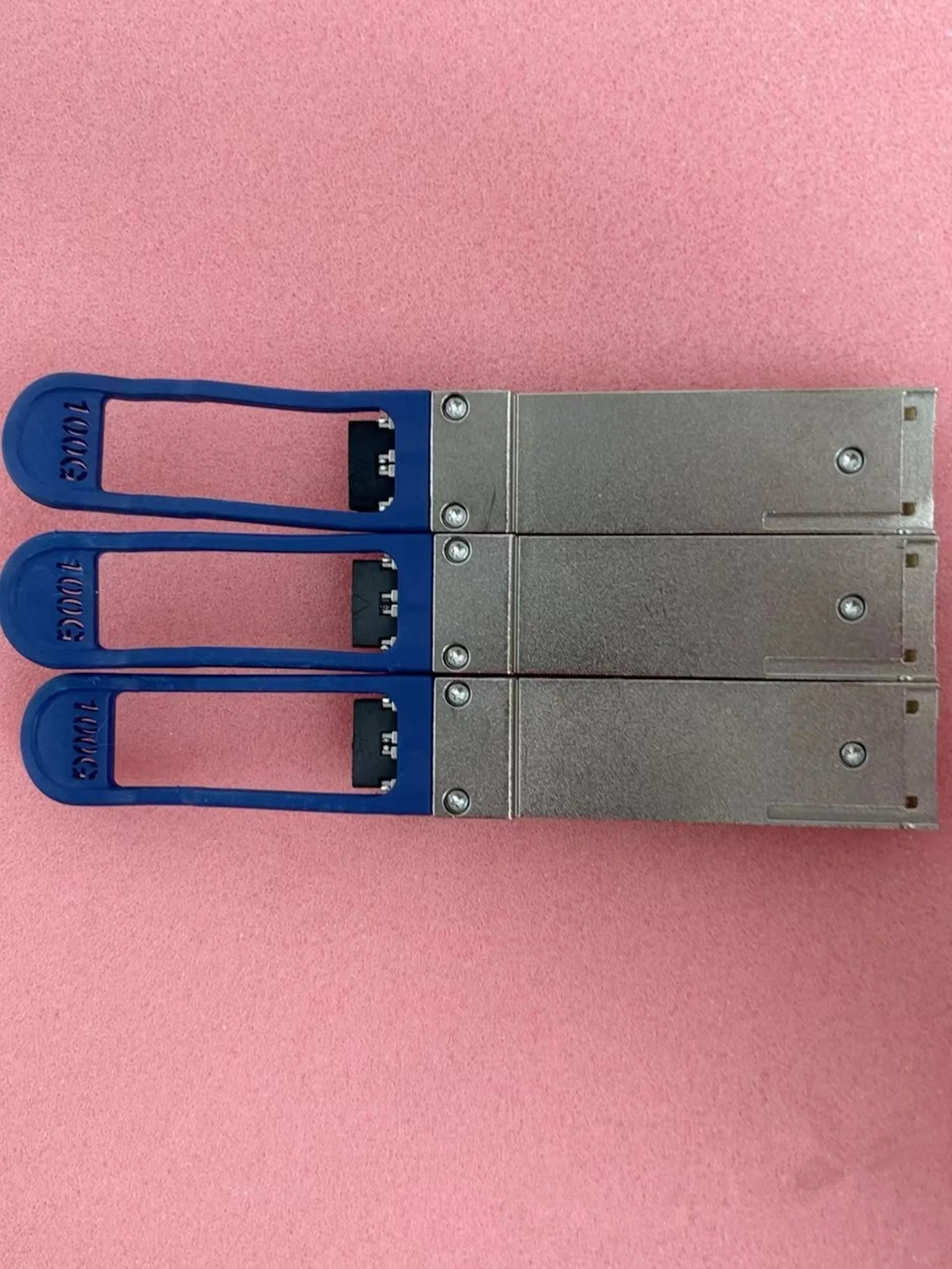 H-W QSFP28 1310NM 100G 10KM Transceiver 100G-4*25-1310nm-10km-SM-QSFP28 34061522 LTA1304-PE+1 FTLC1152WGPLC-HW LC Interface