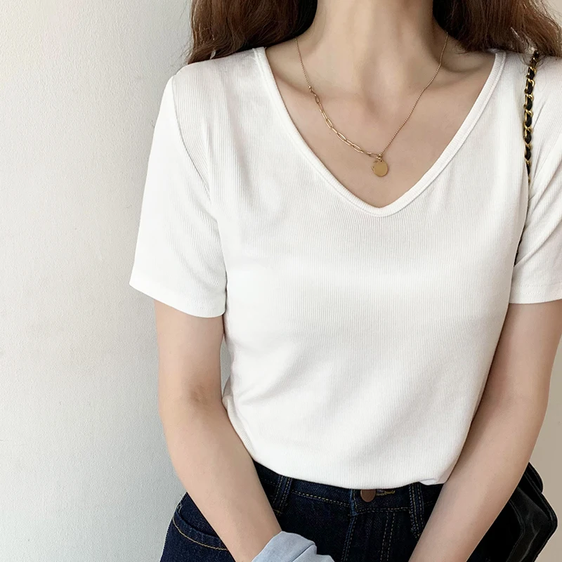 

Белая модная футболка с V-образным вырезом и коротким рукавом, новинка 2022, Женские базовые повседневные универсальные летние топы, Женская о...
