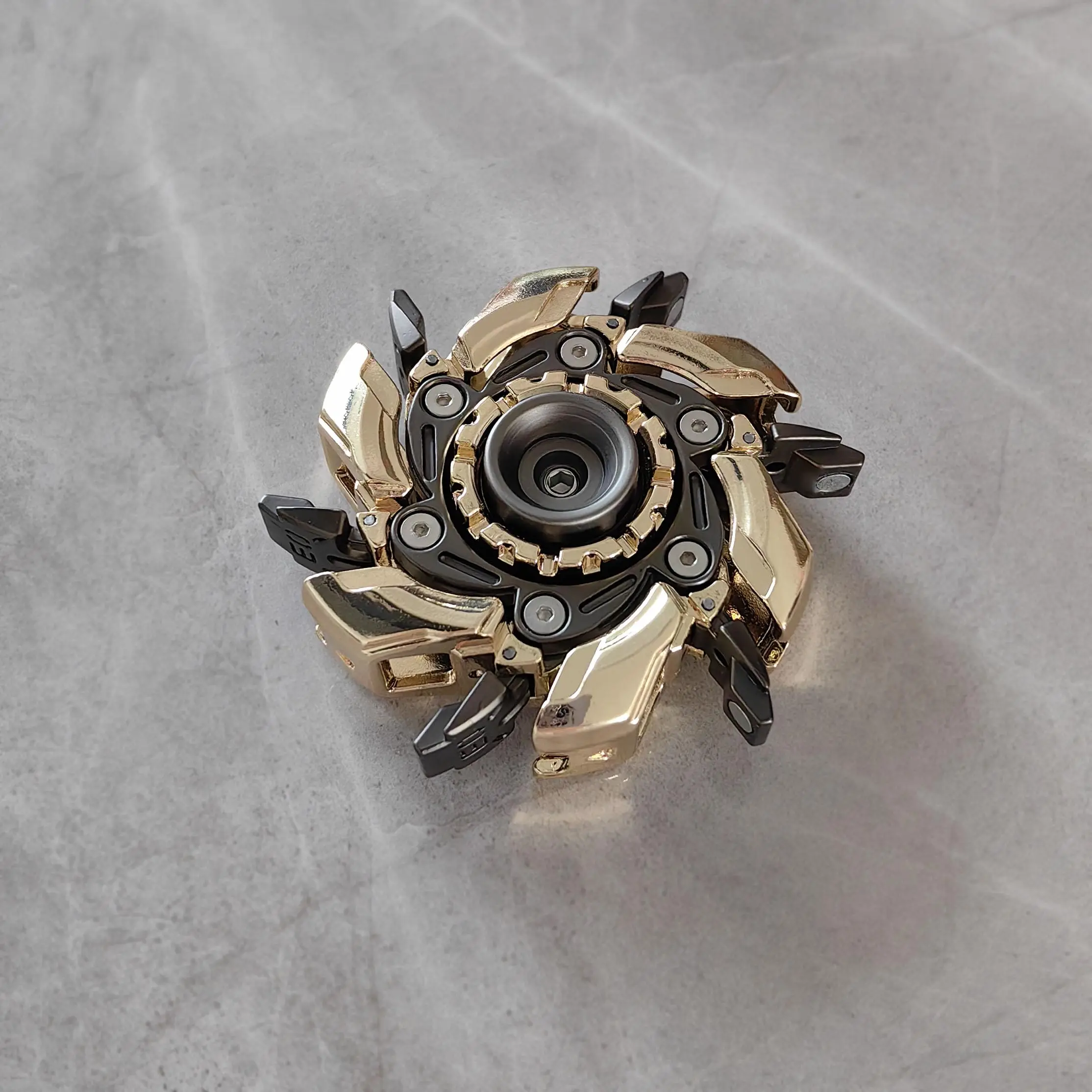 Спиннер Pillbug Titanium EDC Beetle Finger Spinner