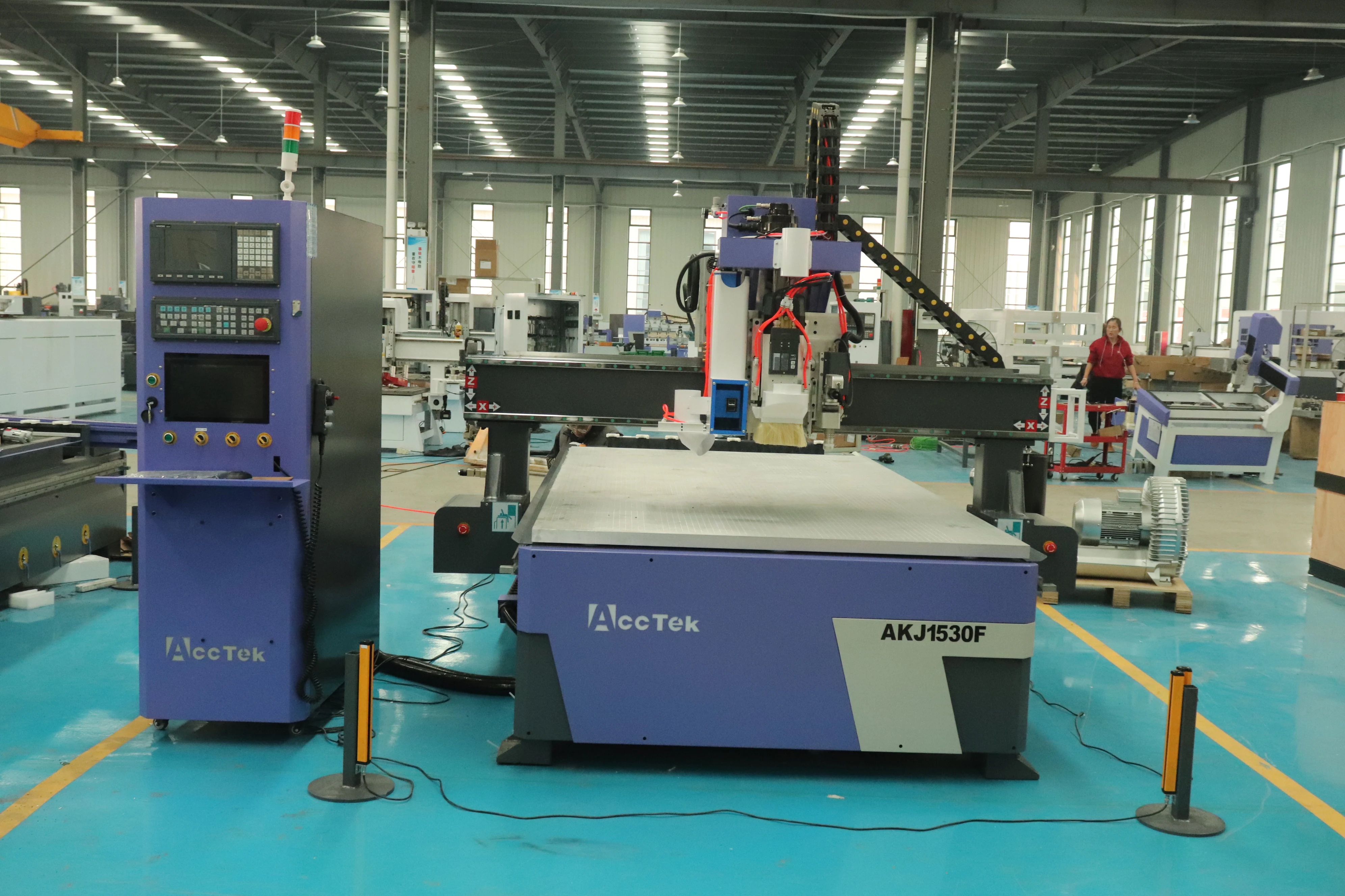 Акция многофункциональный автоматический инструмент 1325 ATC фрезерный станок с