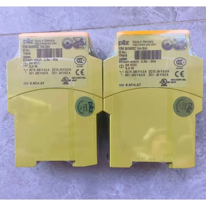 Фото Немецкое реле безопасности Pilz PZW 30/24VDC 774019 №2