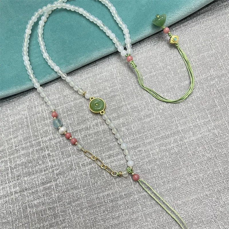 

New Style White Agate Hand Woven Pendant Rope Wax Jade Necklace Sweater Chain Small Fresh Sweet Fashion Jewelry Christmas Gift