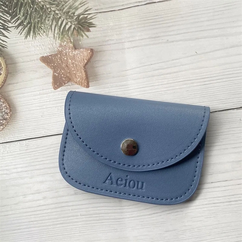 Рисунок 4 - Яркая дизайнерская сумка для карт