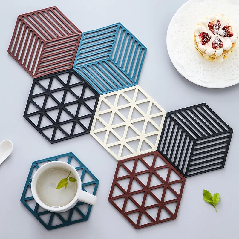 

Hollow Out solid color tea cushion Nordic wind household articles high temperature resistant silicone heat insulation pad non-sl