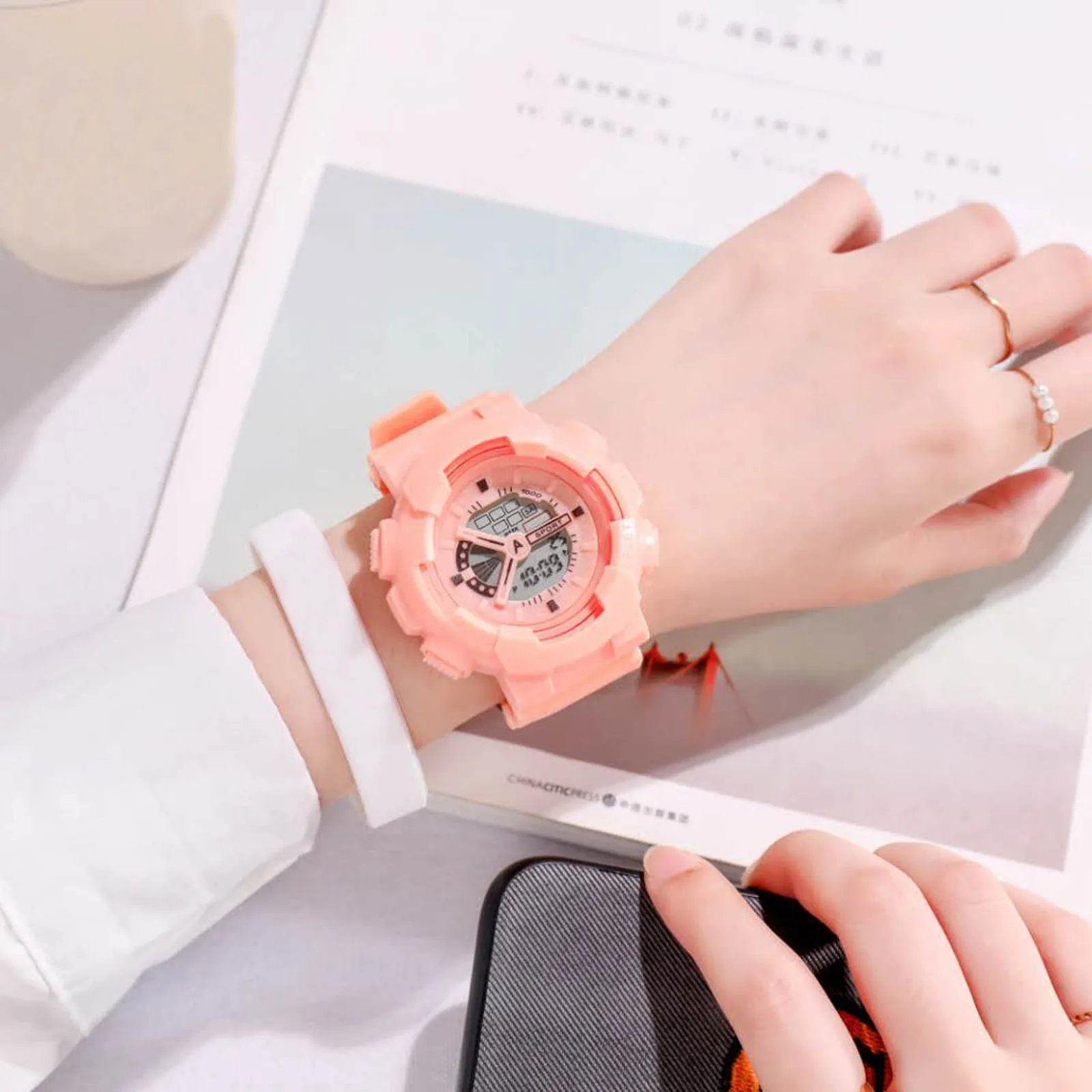 

Six Styles Of Cool Sports Electronic Watches With Four Buttons Watch Leather Case