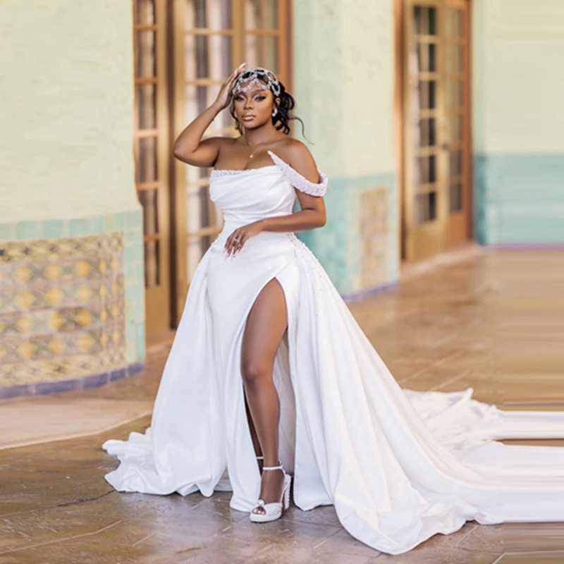 

Charming White Satin Aso Ebi Wedding Dresses One Shoulder Beaded Crystals A Line Africa Bridal Gowns Plus Size Wedding Gowns
