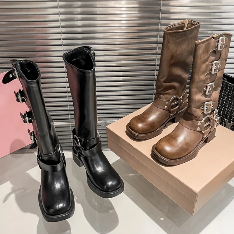 

Новинка 2023, длинные ботинки с ремешком и пряжкой, ботинки для лошадей, женская обувь на высоком каблуке, рыцарские ботинки, высокая яркость