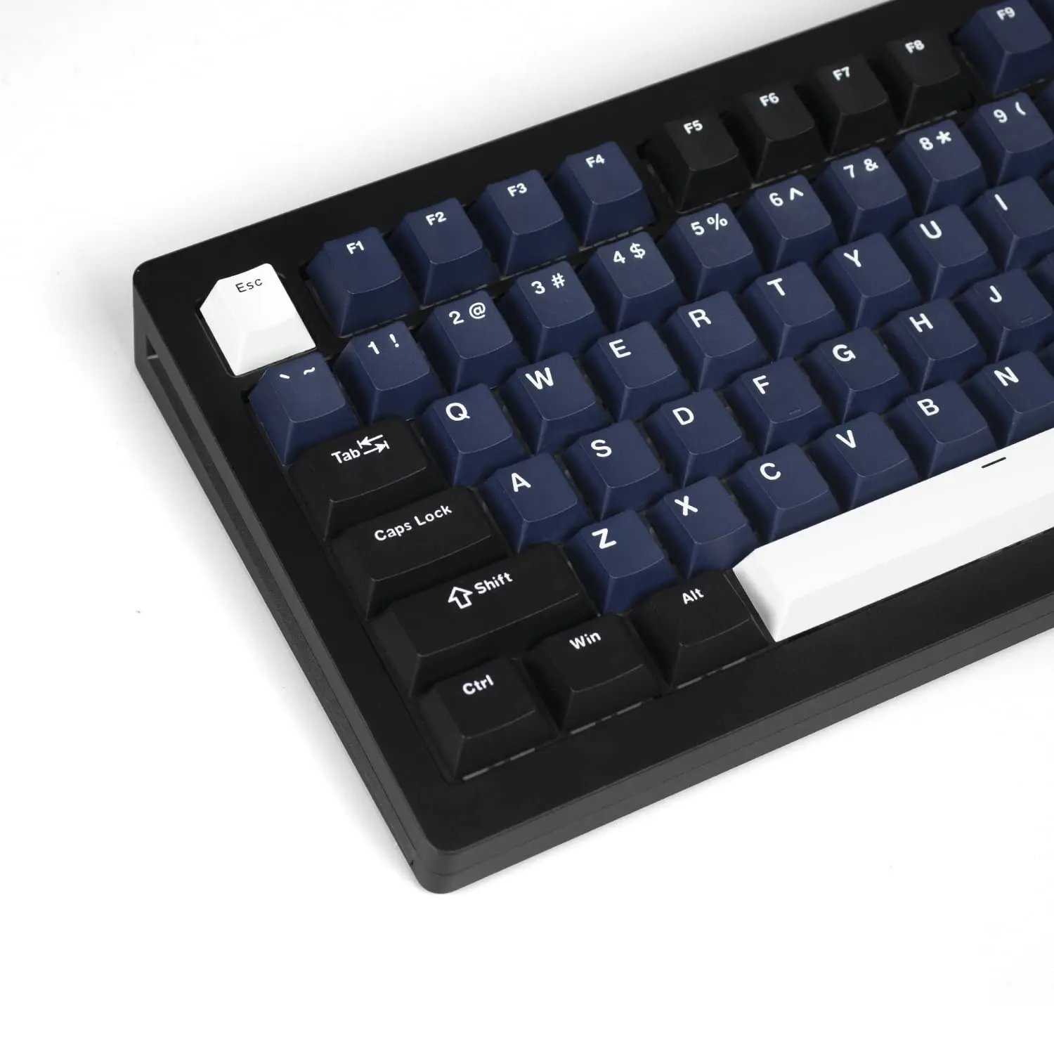 

Механическая клавиатура для геймеров Cherry MX GK61 Anne Pro 2 Gateron, 131 клавиш, синий, черный