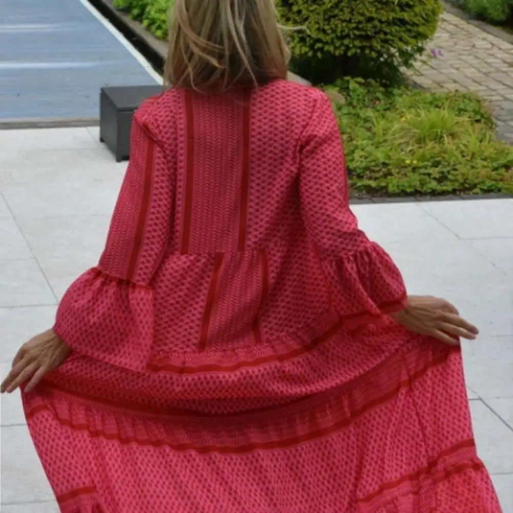 

Bohemian Style Maxi Dress Stylish Women's Geometric Print Maxi Dress Casual V-neck Flared Sleeves Loose Fit for Holidays Beach